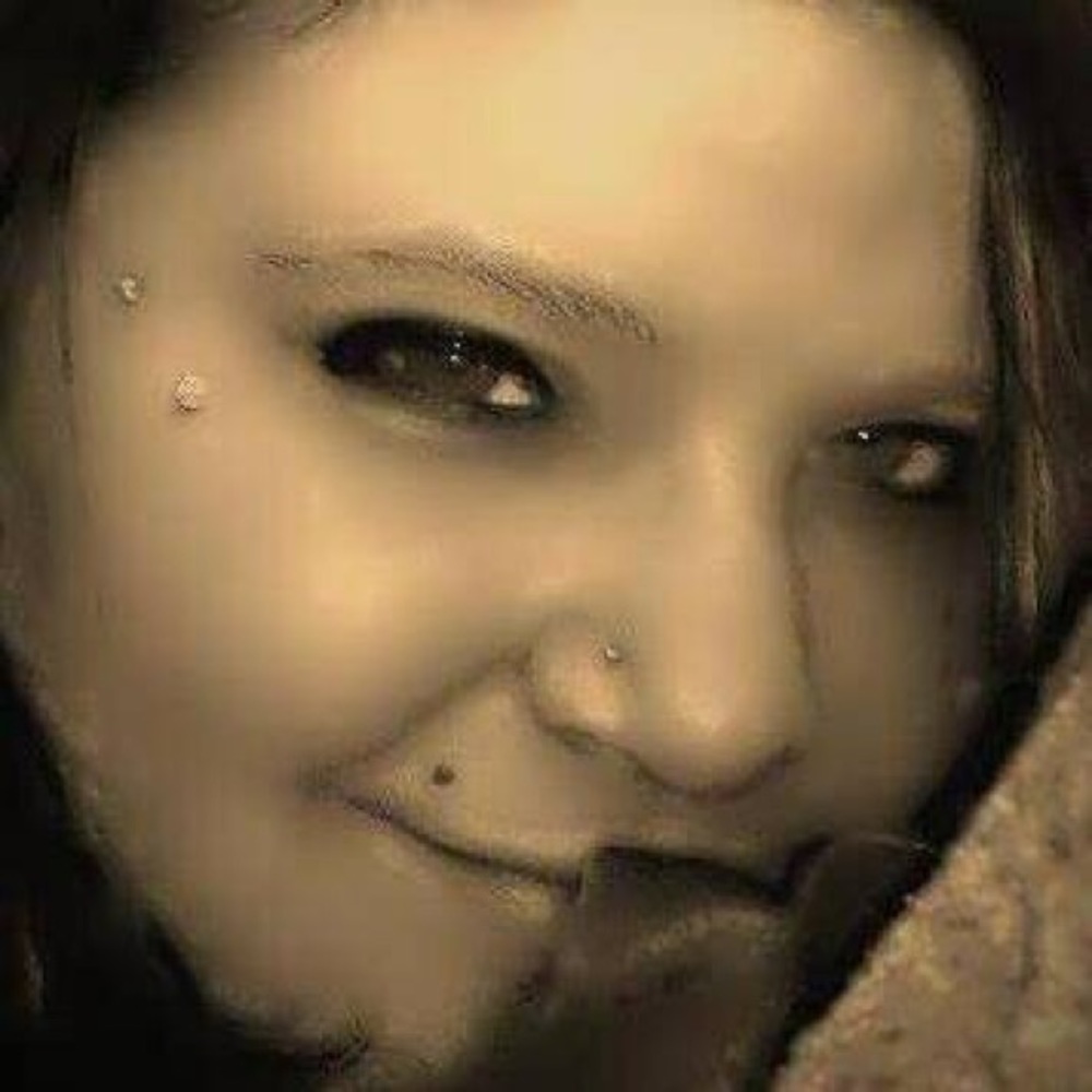 Meet your Posher, Anika